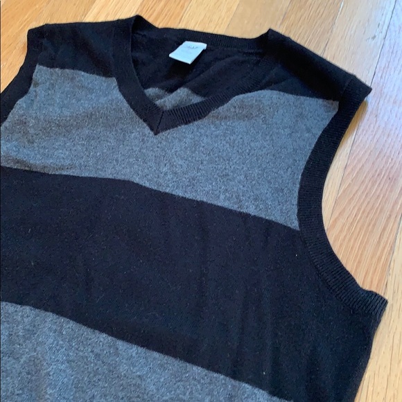 Wide Stripe Sweater Vest - Picture 3 of 4